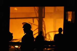 Пожар на Черниговщине: уничтожено 5 машин и 18 домов