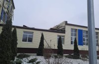 Очільник Донеччини оприлюднив фото руйнувань школи у Часовому Яру, яку обстріляли зранку росіяни