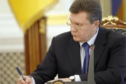Янукович не хочет подменять собой Конституционный суд