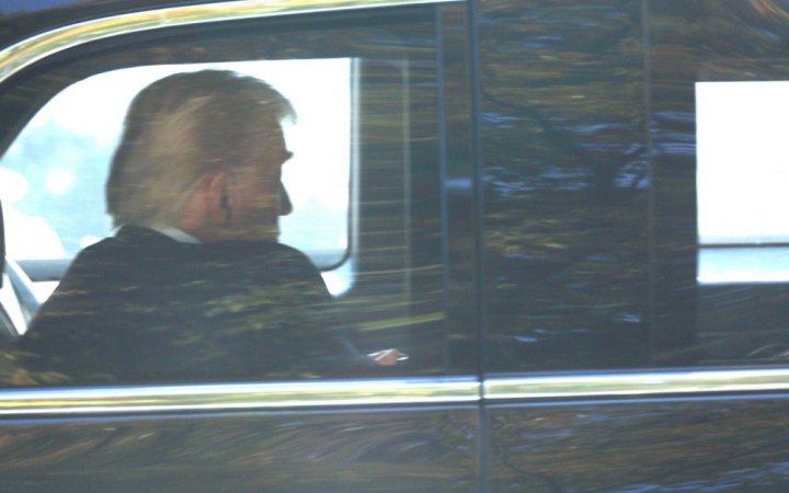 Трамп: Росія перебуває в сильнішій переговорній позиції