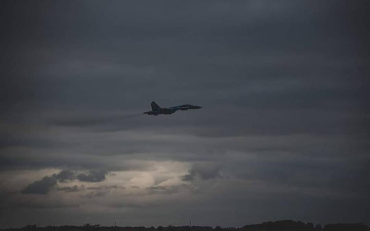 Сейм Латвії вирішив не закривати повітряний простір на східному кордоні