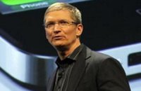 В ходе анонимного опроса сотрудники Apple оценили Тима Кука выше Стива Джобса