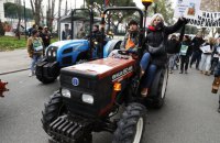 Адміністрація Макрона готує відповідь фермерам. Протестувальників масово підтримують попри хаос на дорогах