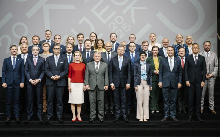 Глави МЗС Євросоюзу обговорили наповнення 19-го пакету санкцій проти Росії