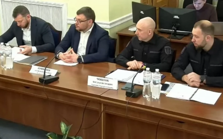 ТСК розкриває нові зв’язки у справі Міндічгейту: візити до ДБР, жодних відсторонень і дивна бездіяльність Фінмоніторингу 