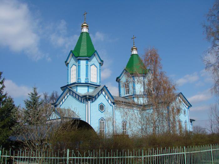 Свято-Георгіївський храм у селі Заворичі Броварського району був знищений ударом російської артилерії у березні ( фото до пожежі)