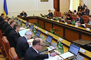 Азаров в четверг проведет заседание Кабмина