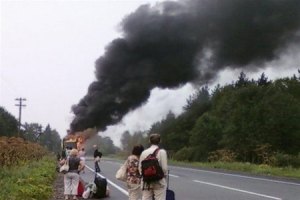 В Турции загорелся автобус, не менее 10 человек погибли