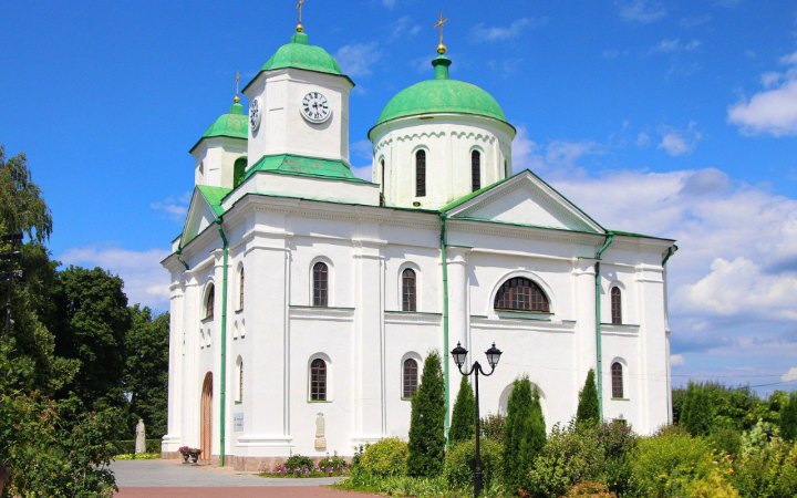 Землю Успенського собору в Каневі, яка була під контролем УПЦ МП, повернули у державну власність