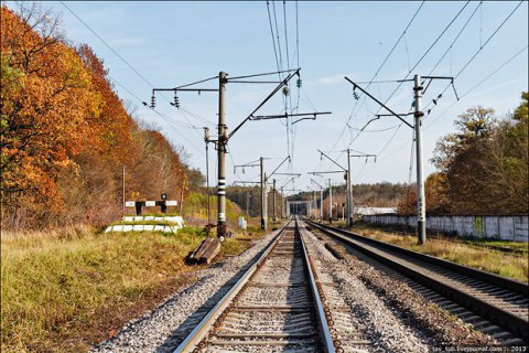 Из-за подозрительной сумки на рельсах ограничивали движение поездов во Львовской области