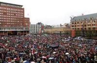 Тысячи людей в Осло пели назло Брейвику