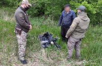 На Луганщине задержали двух мужчин с 2 тысячами рапир для фехтования 