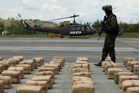 У Колумбії за 5 днів знищили понад 100 лабораторій з виробництва кокаїну
