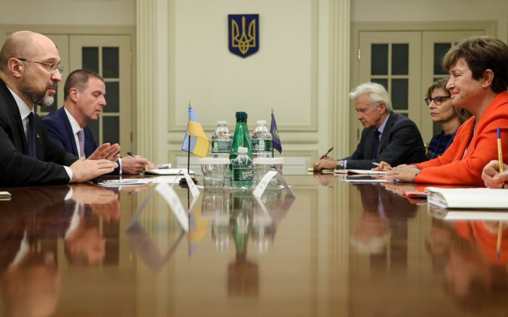У жовтні місія МВФ розпочне роботу над новою спеціальною програмою з Україною, - Шмигаль