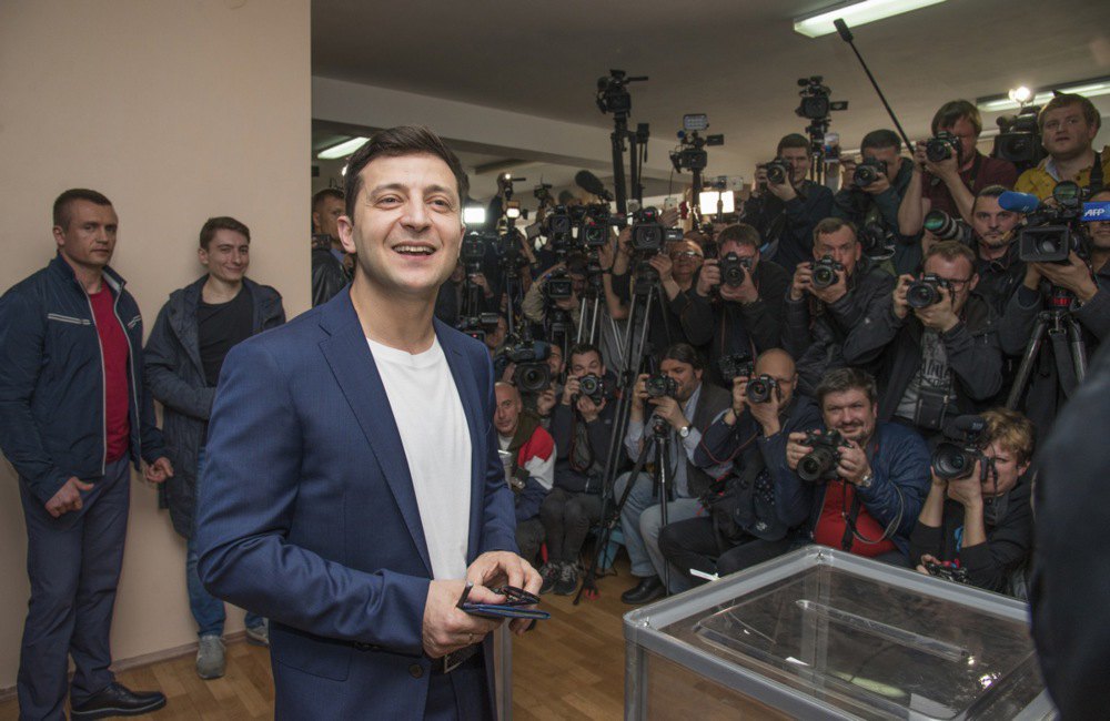 Кандидат у президенти України Володимир Зеленський після голосування на виборчій дільниці в Києві, Україна, 21
квітня 2019 р.