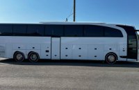 На Буковині затримали громадянина Туреччини, який спробував вивезти понад $260 тисяч у тайнику автобуса