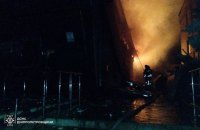 Через обстріл РФ на Дніпропетровщині горіла багатоповерхівка