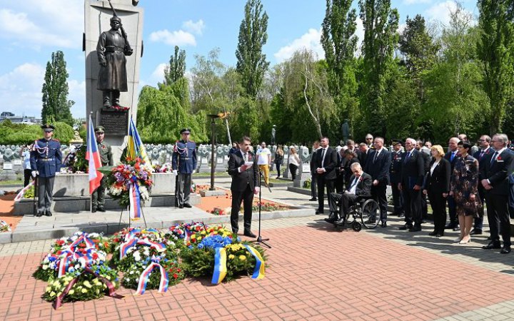 Посол Украины в Чехии: "Нет ничего важнее победы над рашизмом"