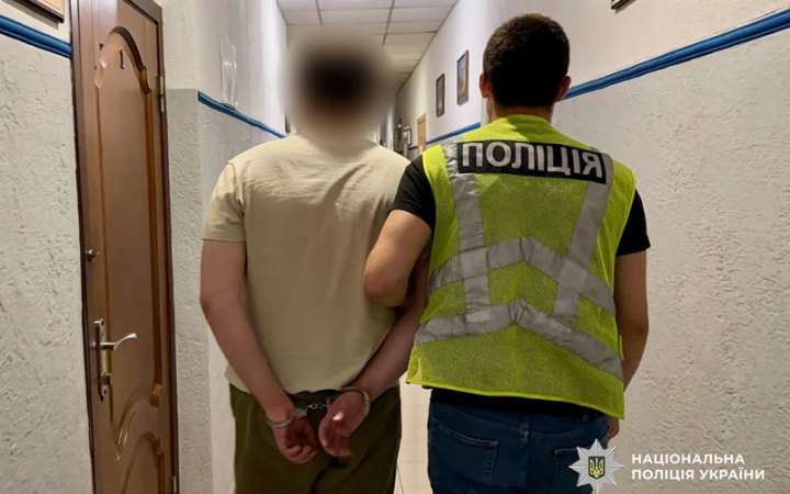 В Одесі судитимуть 25-річного чоловіка за спробу спалити квартиру родини військового