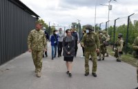 Генконсул Германии в Донецке посетила зону ООС 