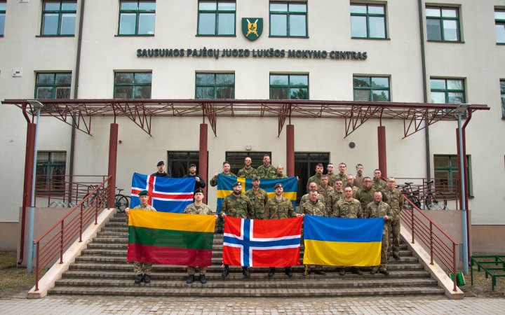 Військовослужбовці ЗСУ розпочали навчання зі знешкодження вибухонебезпечних предметів у Литві