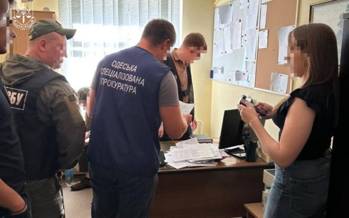 Офіцери військової частини організовували фіктивну службу "мертвих душ" і завдали державі  збитків на 7,7 млн грн