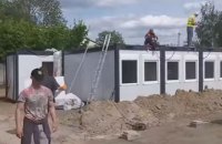В Бородянке откроют модульный временный городок для людей, лишившихся жилья