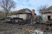 За добу росіяни атакували чотири райони Чернігівщини. Пошкоджені будинки і пів сотні авто