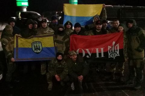 Участники блокады на Донбассе установили пост на дороге в Волновахском районе