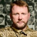 Служити і захищати. Випробування масовим вбивством 