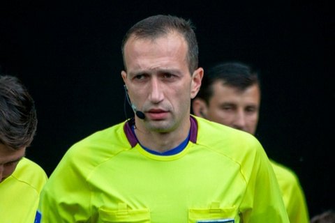 Український футбольний арбітр Юрій Вакс продовжить кар'єру в Криму