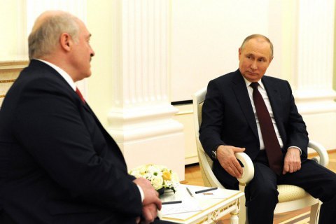 ​Кравчук назвал Лукашенко вассалом Путина