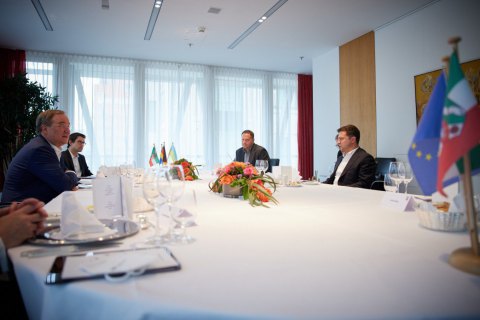 Зеленский на встрече с главой ХДС: "Северный поток-2" представляет угрозу энергетической безопасности ЕС