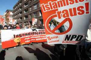 Власти Германии возьмут под контроль антиисламские сайты