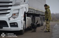 ДПСУ повідомила про розширення можливостей пропуску вантажівок через кордон з Угорщиною