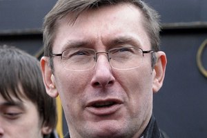 Луценко надеется на помилование Тимошенко по состоянию здоровья
