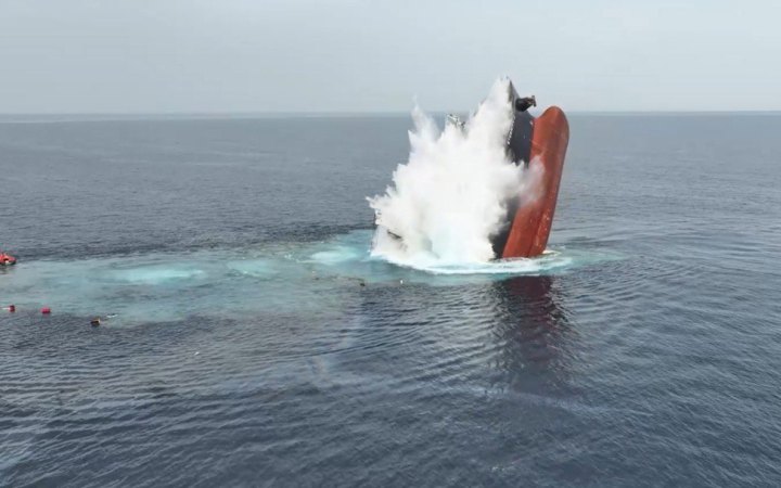 Хусити заявили про утримання 10 членів екіпажу грецького судна, яке вони атакували