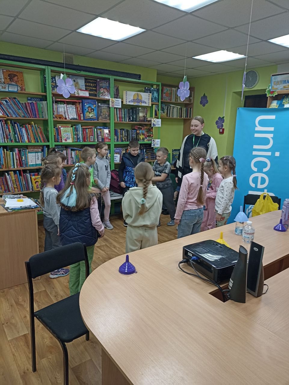 Олександра Козловська з дітьми