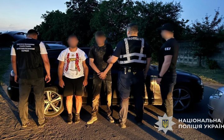 У трьох регіонах держави затримали організаторів схем ухилення від призову