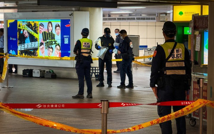 На Тайвані озброєний ножем нападник убив трьох людей 