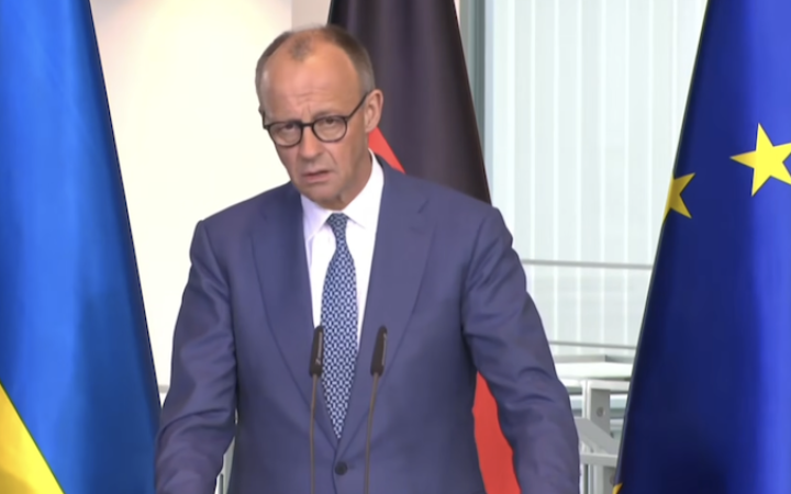 Мерц: Німеччина надасть Україні нові пакети, зокрема ППО, а також допомагатиме поверненню українців додому