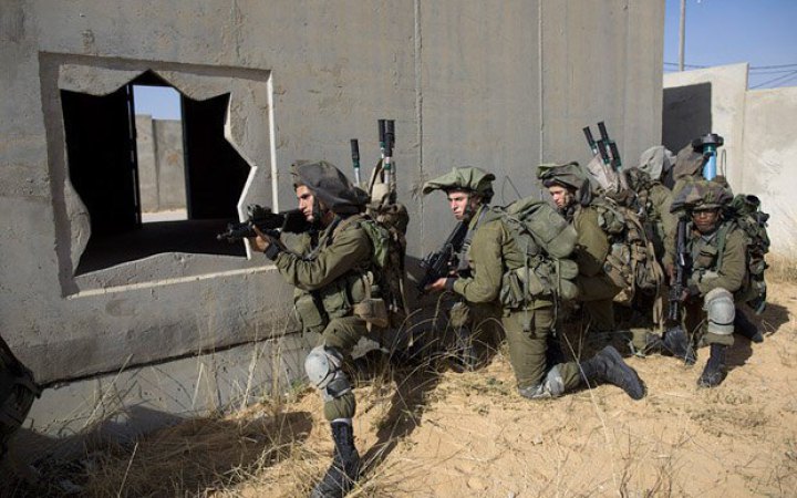 ​Ізраїль збирає чотири дивізії військових для сухопутної операції в районі Сектору Газа 