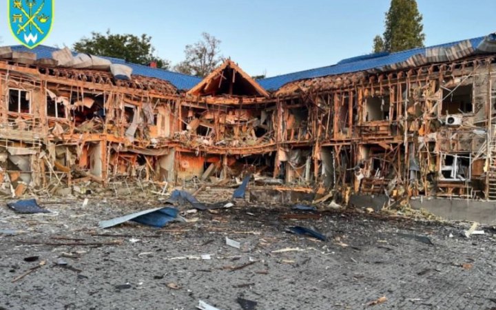 Падіння уламків збитих "Шахедів" пошкодило майно яхт-клубу на Одещині
