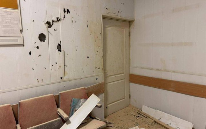 ​Росіяни обстріляли лікарню в Херсоні з артилерії, дев'ять поранених (оновлено)
