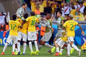 Бразилия - Германия: битва футбольных Титанов 
