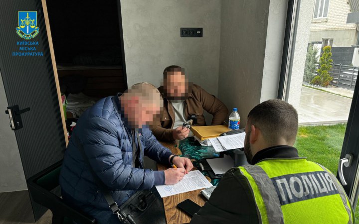 На Одещині голова ВЛК отримав підозру у продажі довідок про “непридатність”