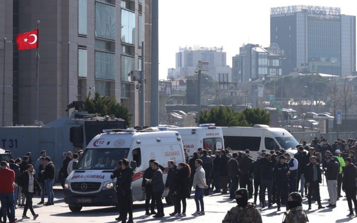 Турецька поліція затримала майже 50 осіб у справі щодо Імамоглу