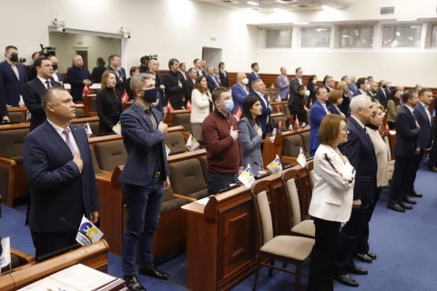 Великий забудовний бій: Київрада не наважилася “злити” Екопарк Осокорки, підвищує оренду землі і роздає ділянки, замруживши очі