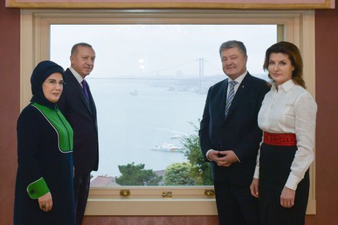 Порошенко обсудил с Эрдоганом освобождение украинских политзаключенных из тюрем РФ