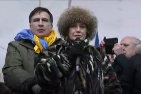 На митинге Саакашвили выступила евродепутат, выступавшая против ассоциации Украина-ЕС
